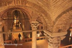 Cistern Yerebatan Medussa-s house Basilica Cisterna Casa de la Medusa