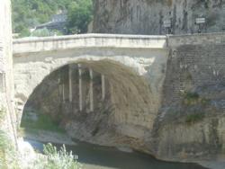 Vaison la Romaine Bridge Puente