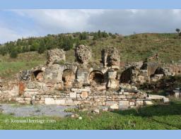 01 Turkey Turquia Ephesus Efeso Termas Val. Varius Baths by Odeon.JPG