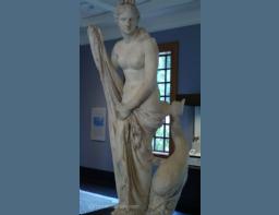 Getty Villa Malibú Statue of Venus The Mazarin Venus Roman Rome A.D. 100 to 200 Marble (2)