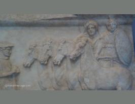 Getty Villa Malibú Votive relief to Achilles and Thetis Greek 350 B.C (1)