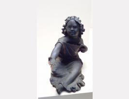 Getty Villa Malibú 207 Women and coin bank in the form of a girl Roman Bronze with copper A.D. 25 to 50  (3)