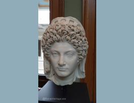 Getty Villa Malibú portrait head of Julia Titi Roman circa A.D. 90 daughter of Emperor Titus Flavian (2)
