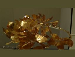 Getty Villa Malibú The Victorious  Young Greek golden leaves crown (1)