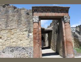 Herculaneum Ercolano  House with large portal (4)