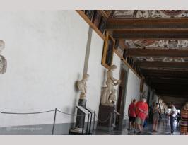 Uffizi Gallery Roman Statues (25) (Copiar)