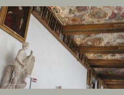 Uffizi Gallery Roman Statues (44) (Copiar)