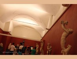 Uffizi Gallery Roman Statues (54) (Copiar)