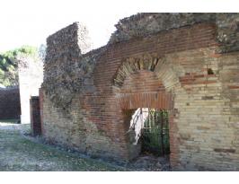 Rimini Roman Amphitheater partial (17) (Copiar)
