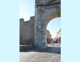 Arch of Augustus Rimini (11) (Copiar)