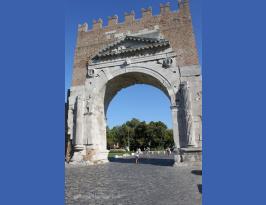 Arch of Augustus Rimini (23) (Copiar)