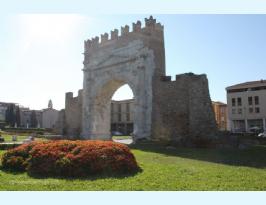 Arch of Augustus Rimini (5) (Copiar)