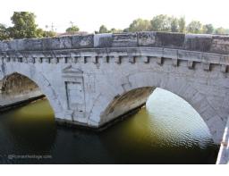 Rimini Roman Bridge of Tiberius (10) (Copiar)