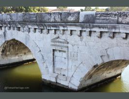 Rimini Roman Bridge of Tiberius (11) (Copiar)