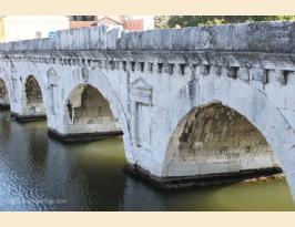 Rimini Roman Bridge of Tiberius (12) (Copiar)