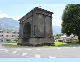 Roman Arch of Augustus Aosta  (13)