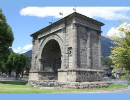 Roman Arch of Augustus Aosta  (3)