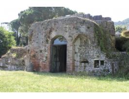 Cassino Mausoleum tomb of Umidia Quadratilla (5)