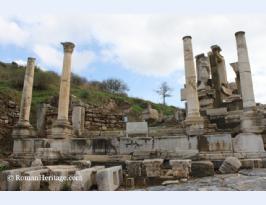 Turkey Turquia Ephesus Efeso Nymphaeum by monument junto monumento -3-.JPG