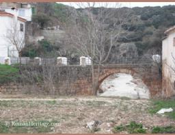 Spain Granada Iznalloz puente romano Roman Bridge.JPG