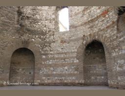 01 Croatia Split Diocletian-s Palace Entrance Hall atrio del palacio de Diocleciano.JPG