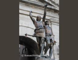 01_Spain_Cataluna_Lerida_Lleida_estatua_de_Indibil_y_Mandonio_Statue.JPG