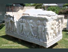 Croatia Salona tumbas Tombs -5-.JPG