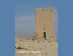 01 Syria Siria Palmyra Tombs Tumbas en torre.JPG
