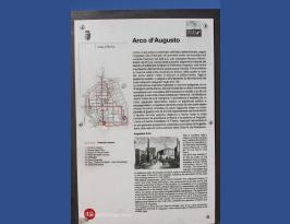 Arch of Augustus Rimini (25) (Copiar)