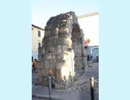 Rimini Roman arch Porta Montanara  (8) (Copiar)