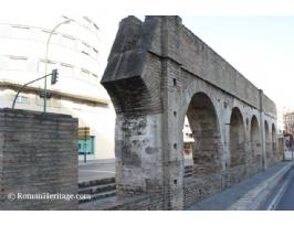 Sevilla acueducto reconstruido reconstructed aqueduct -2-.JPG